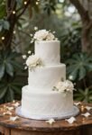 elegant pure wedding cake