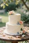 elegant simple wedding cake
